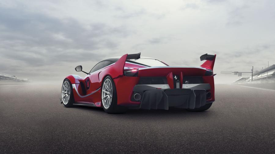  Ferrari FXX K 2015 года  (фото 4 из 20)